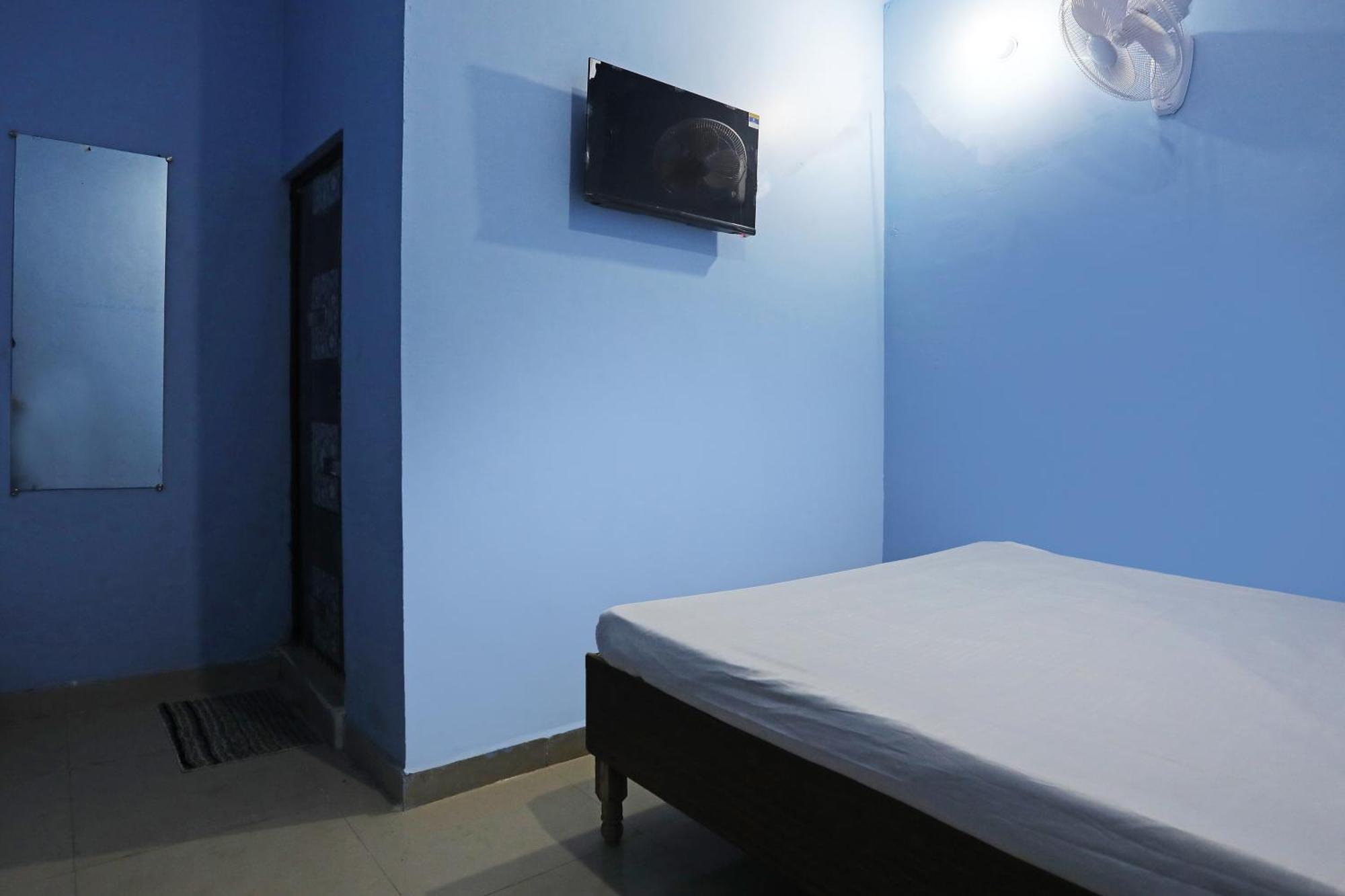 Hotel O Relax Фаридабад Екстериор снимка